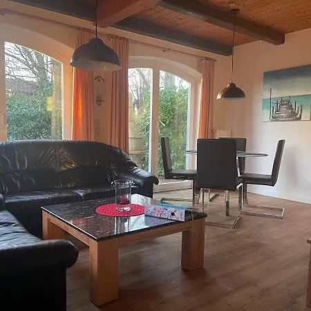 Maxe, Haus Paula * フェーマルン